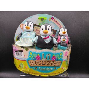 Lil Woodzeez Toddlewaddle Penguin Family Set With Storybook